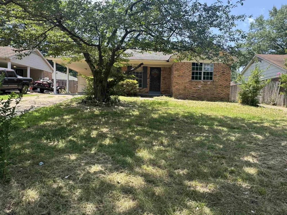 1841 BROOKHAVEN DR Southaven, MS 38671