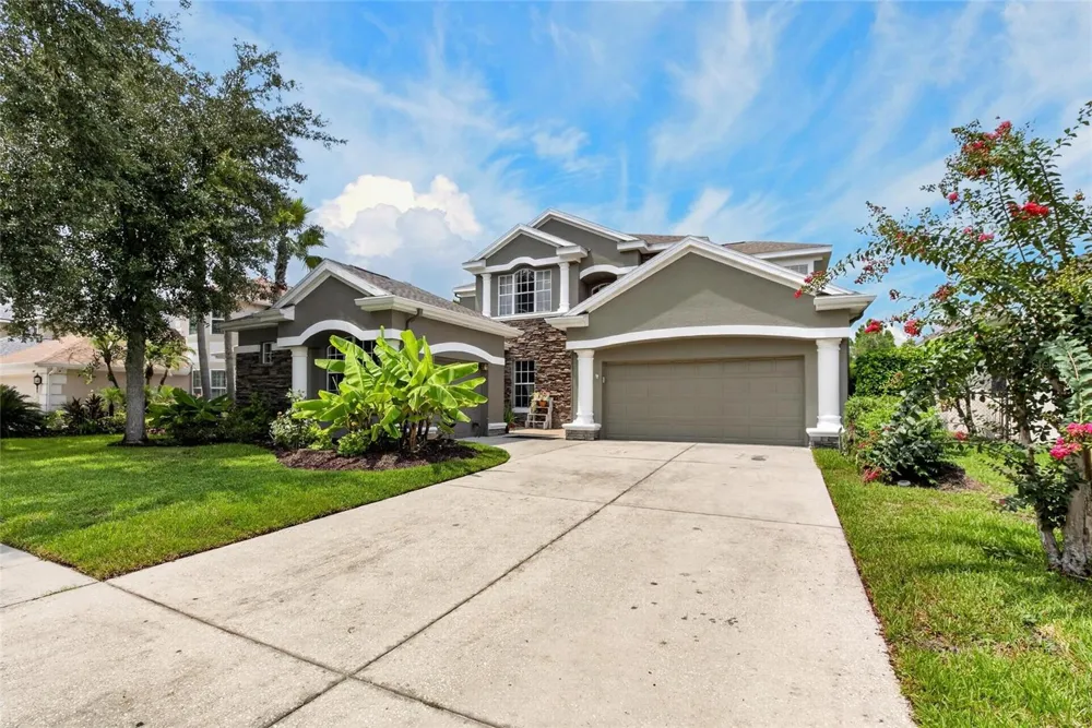 10103 DEERCLIFF DRIVE Tampa, FL 33647