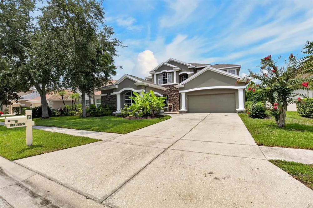 10103 DEERCLIFF DRIVE Tampa, FL 33647