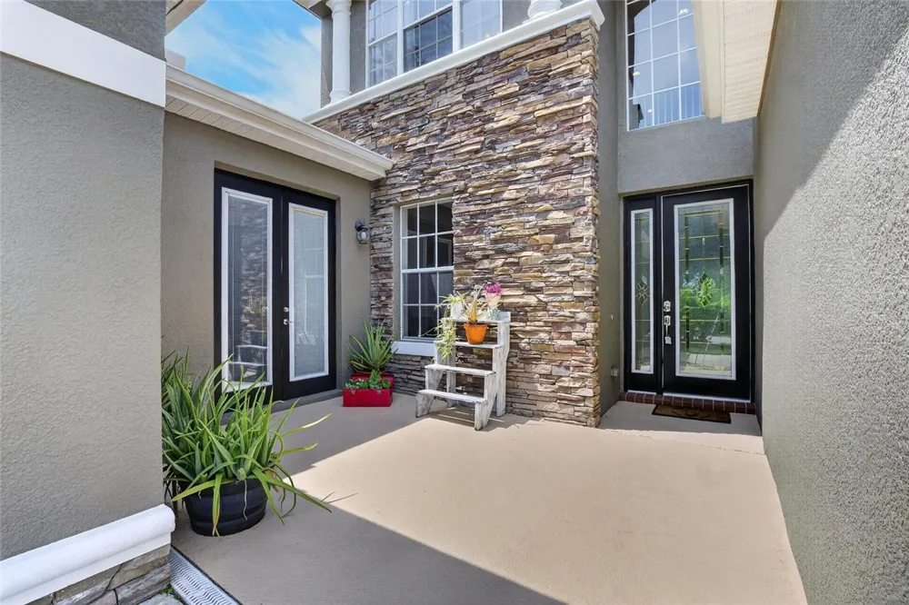 10103 DEERCLIFF DRIVE Tampa, FL 33647