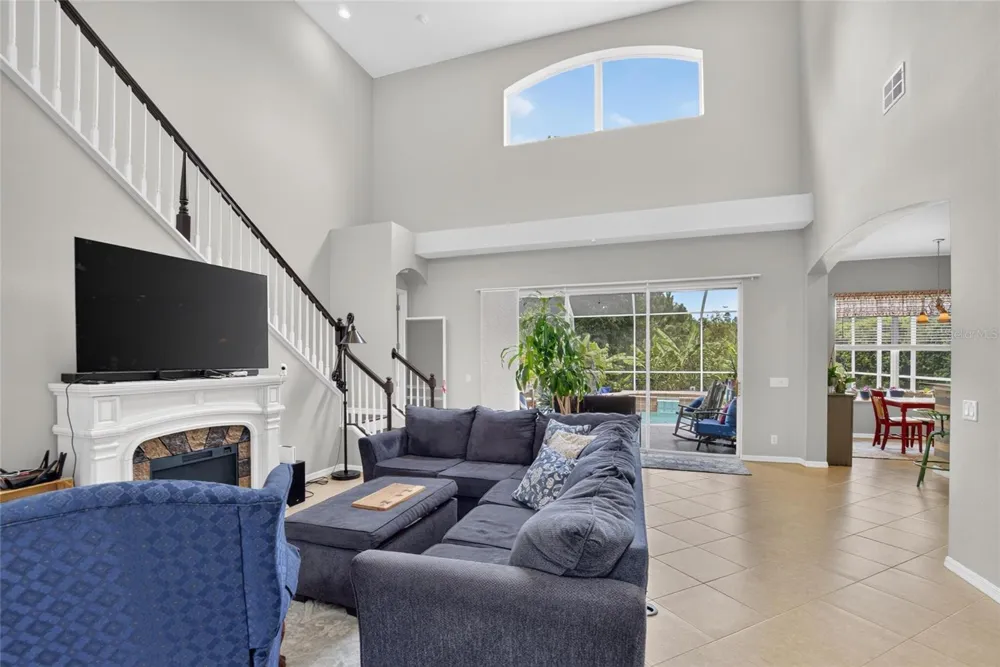 10103 DEERCLIFF DRIVE Tampa, FL 33647