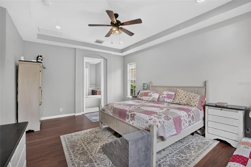 10103 DEERCLIFF DRIVE Tampa, FL 33647