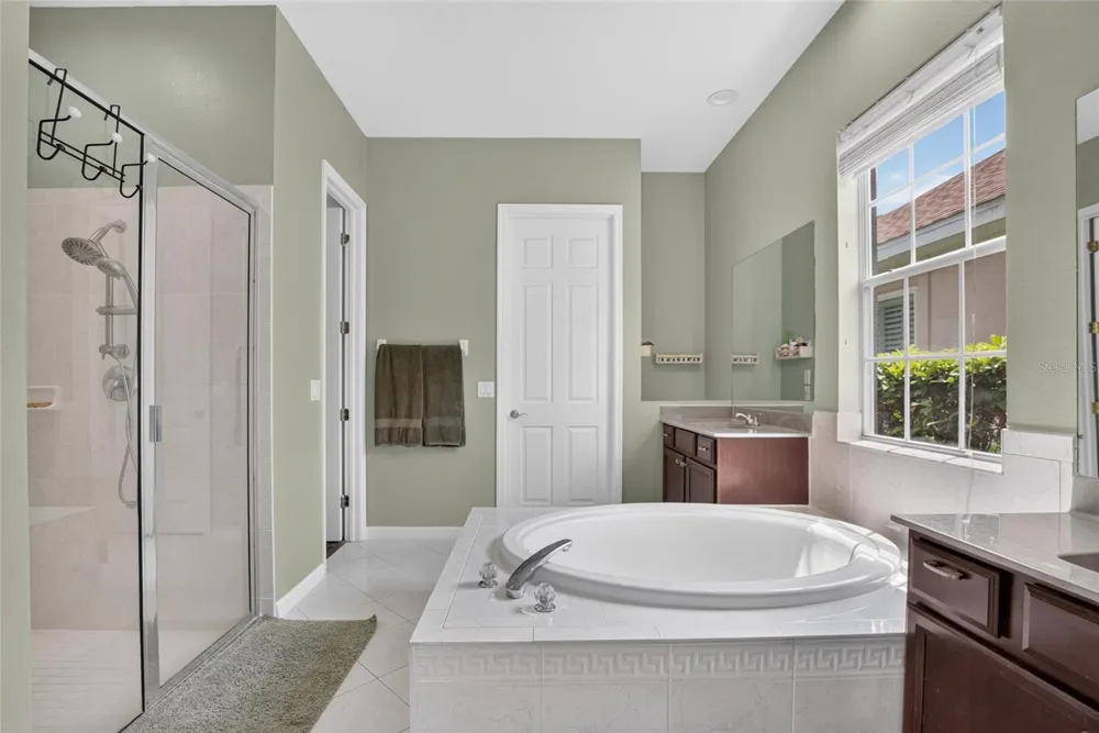 10103 DEERCLIFF DRIVE Tampa, FL 33647