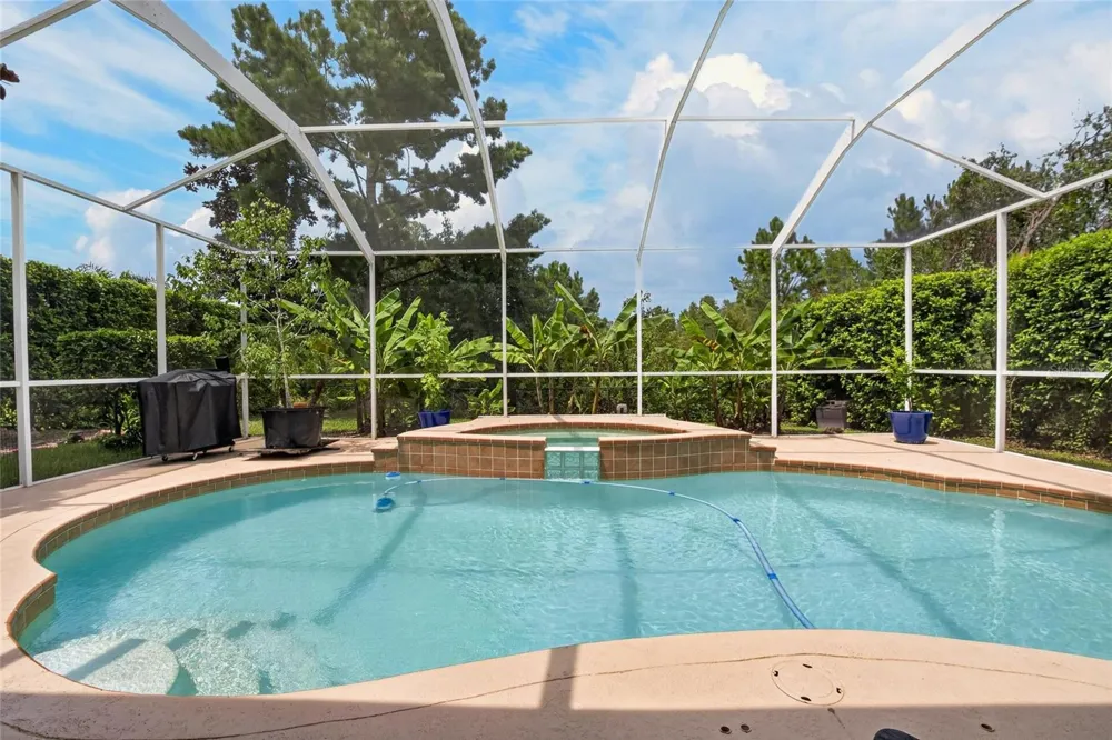 10103 DEERCLIFF DRIVE Tampa, FL 33647
