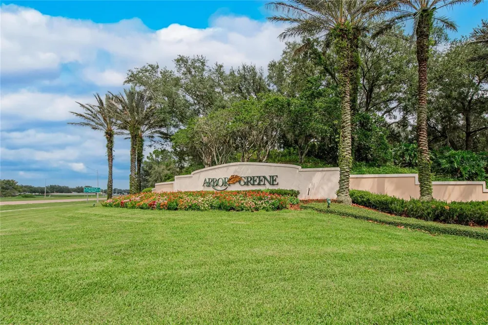 10103 DEERCLIFF DRIVE Tampa, FL 33647