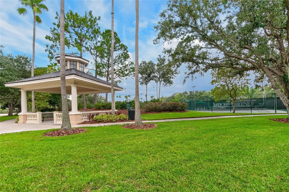 10103 DEERCLIFF DRIVE Tampa, FL 33647