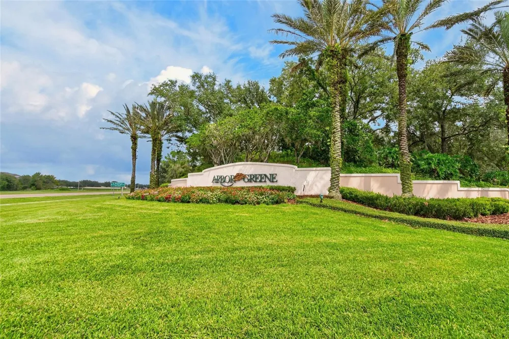 10103 DEERCLIFF DRIVE Tampa, FL 33647