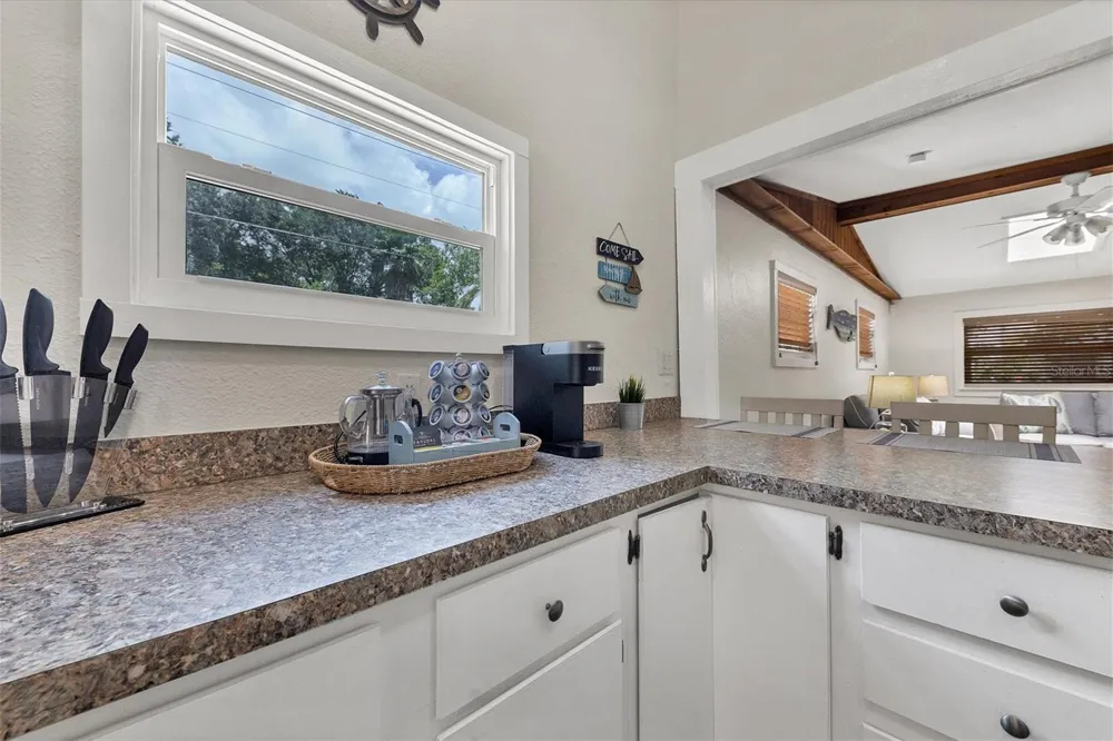 900 BEVERLY AVENUE Largo, FL 33770