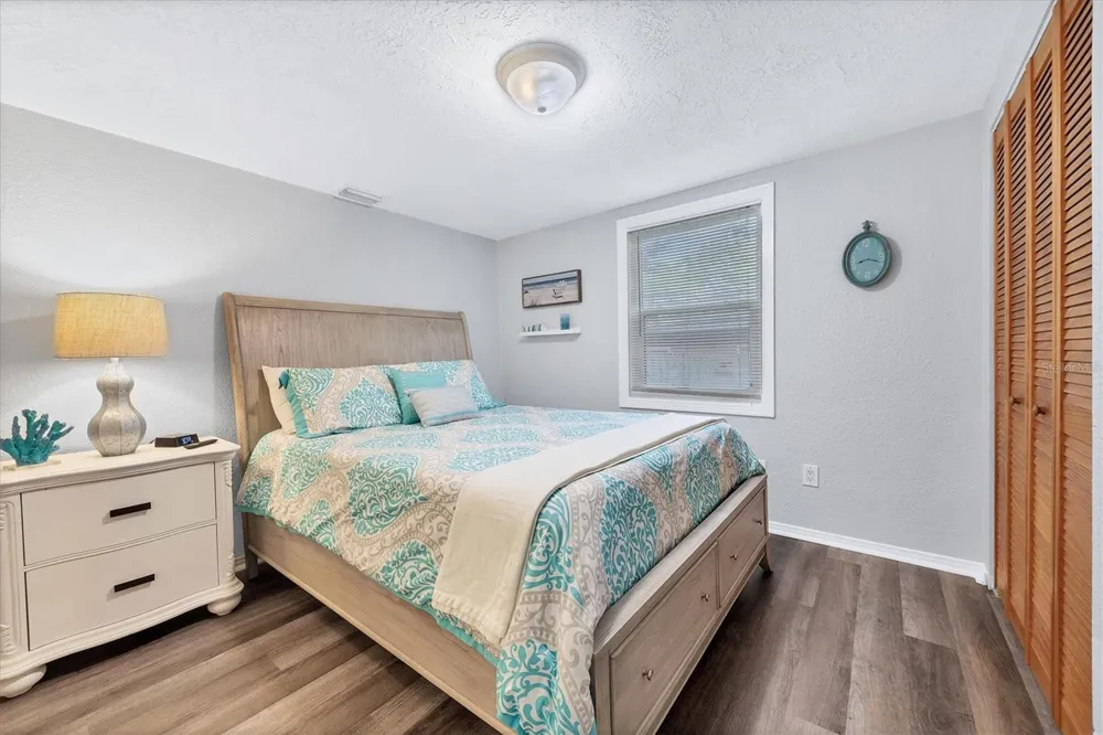 900 BEVERLY AVENUE Largo, FL 33770