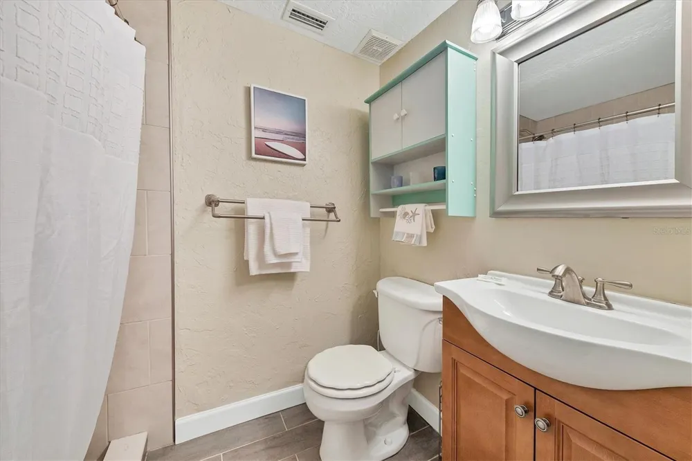 900 BEVERLY AVENUE Largo, FL 33770