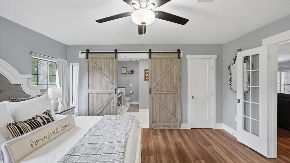 100 E Hill Ranch Lane New Waverly, TX 77358