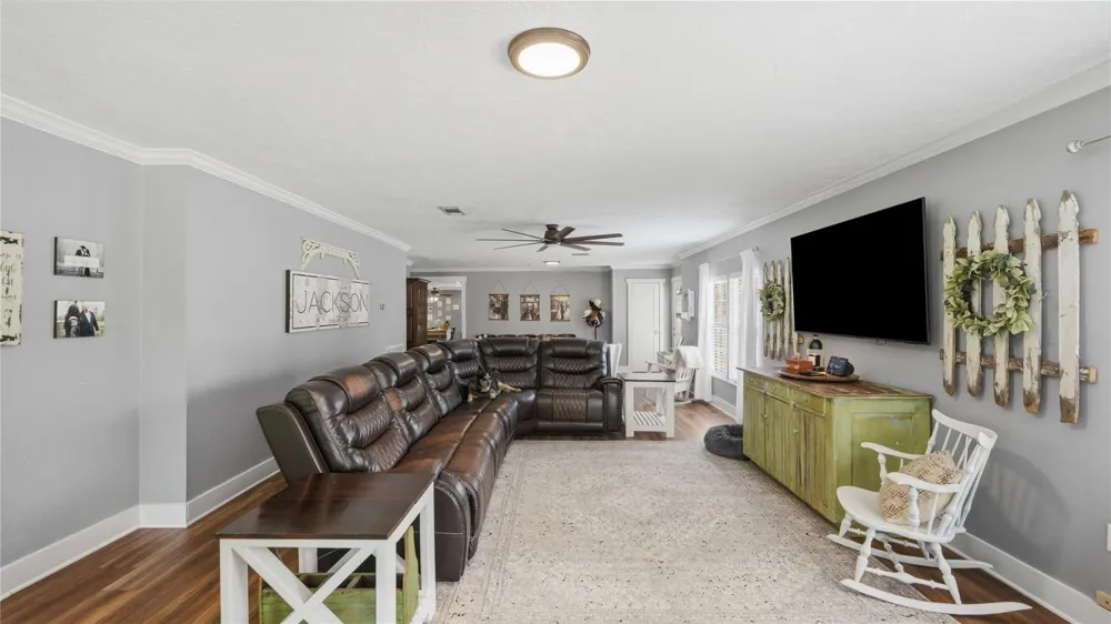 100 E Hill Ranch Lane New Waverly, TX 77358