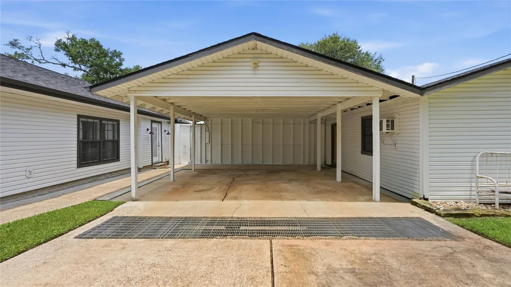 100 E Hill Ranch Lane New Waverly, TX 77358