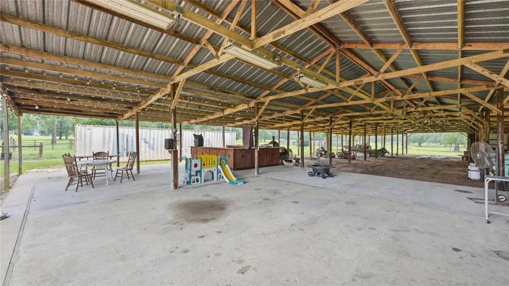 100 E Hill Ranch Lane New Waverly, TX 77358