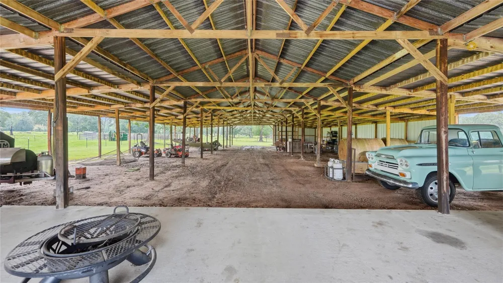 100 E Hill Ranch Lane New Waverly, TX 77358