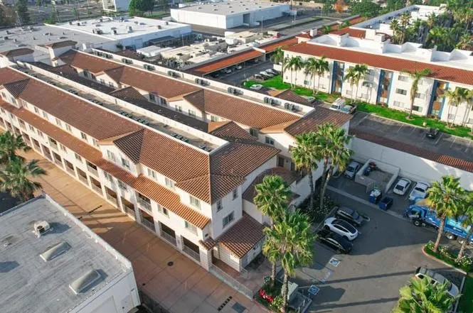 17168 Newhope #222 Fountain Valley, CA 92708