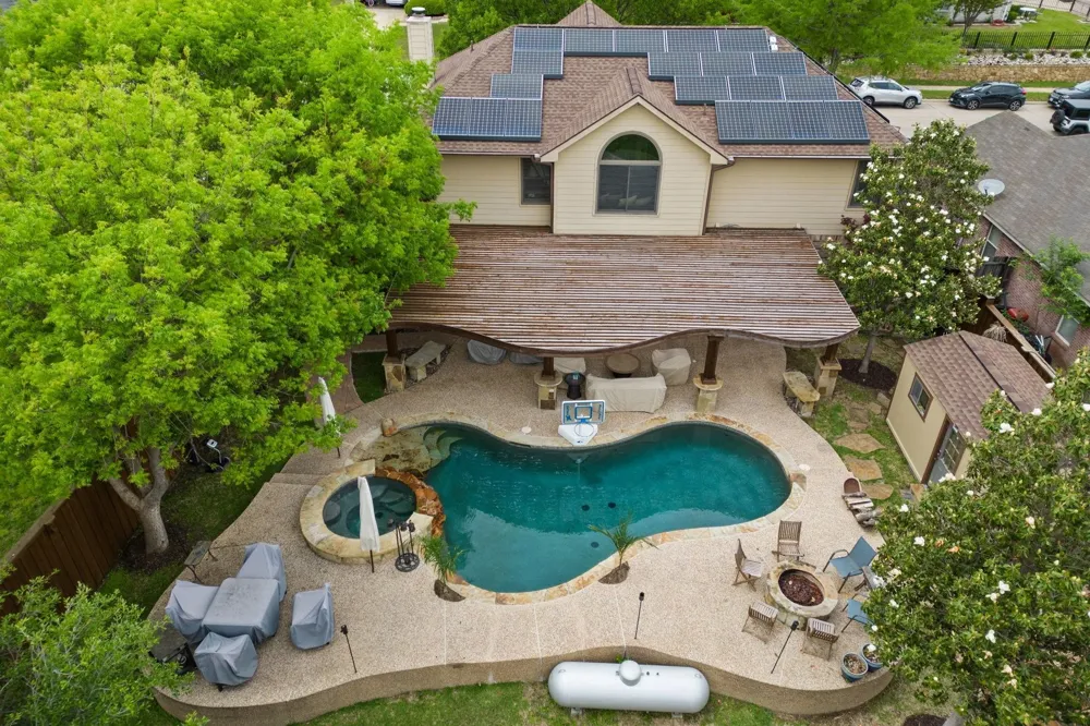 1088 Pondview Drive Cedar Hill, TX 75104