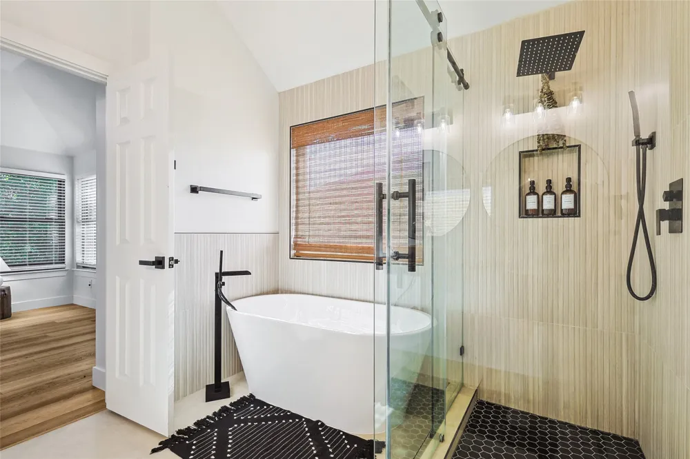 1088 Pondview Drive Cedar Hill, TX 75104
