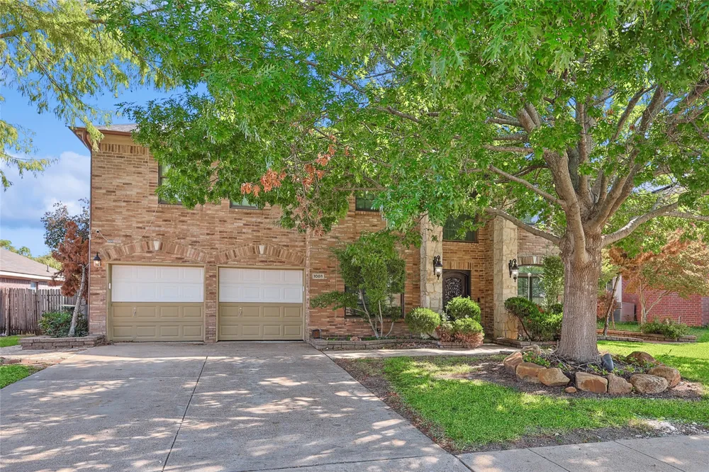 1088 Pondview Drive Cedar Hill, TX 75104