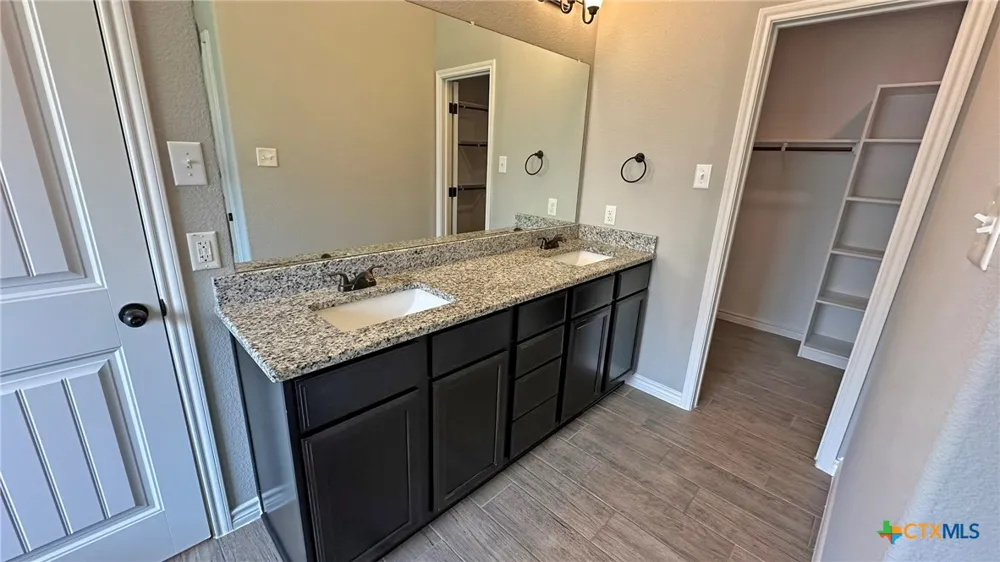 2607 Settlers Oak Drive Belton, TX 76513