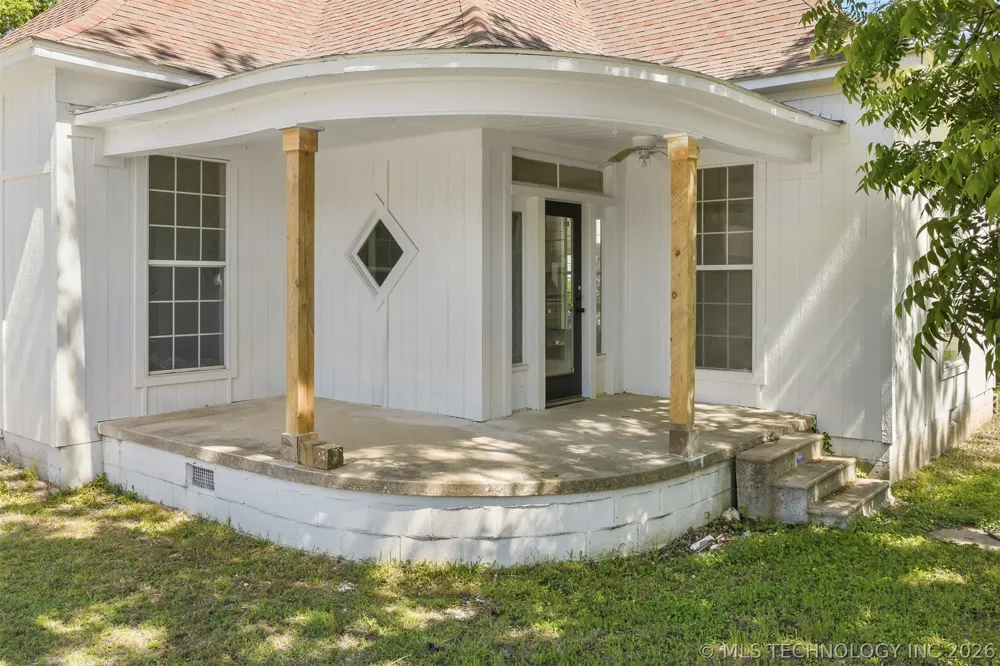 302 S 10 Madill, OK 73446