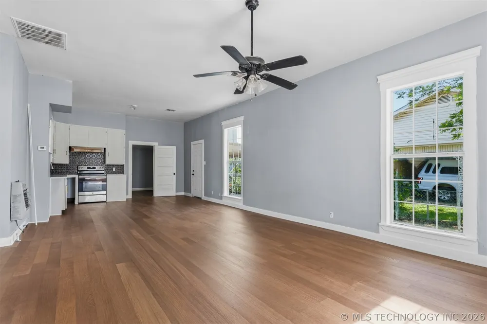 302 S 10 Madill, OK 73446