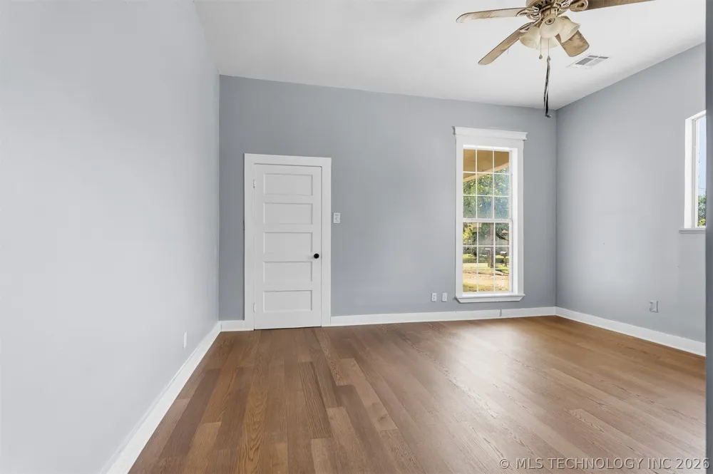 302 S 10 Madill, OK 73446