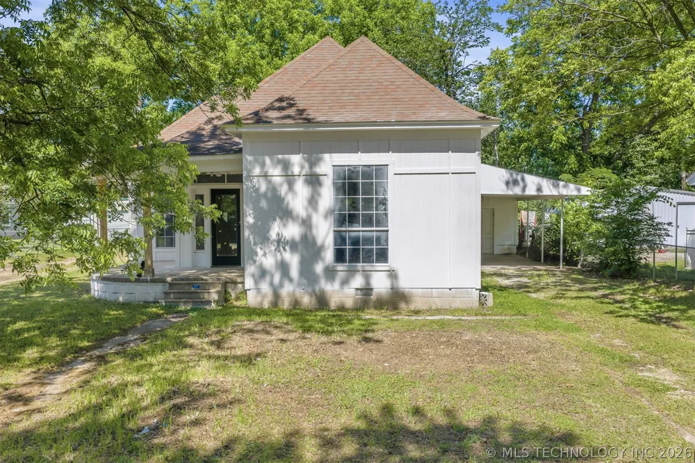 302 S 10 Madill, OK 73446