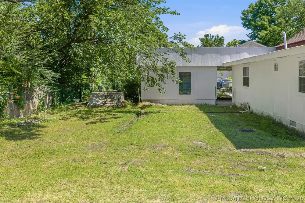302 S 10 Madill, OK 73446