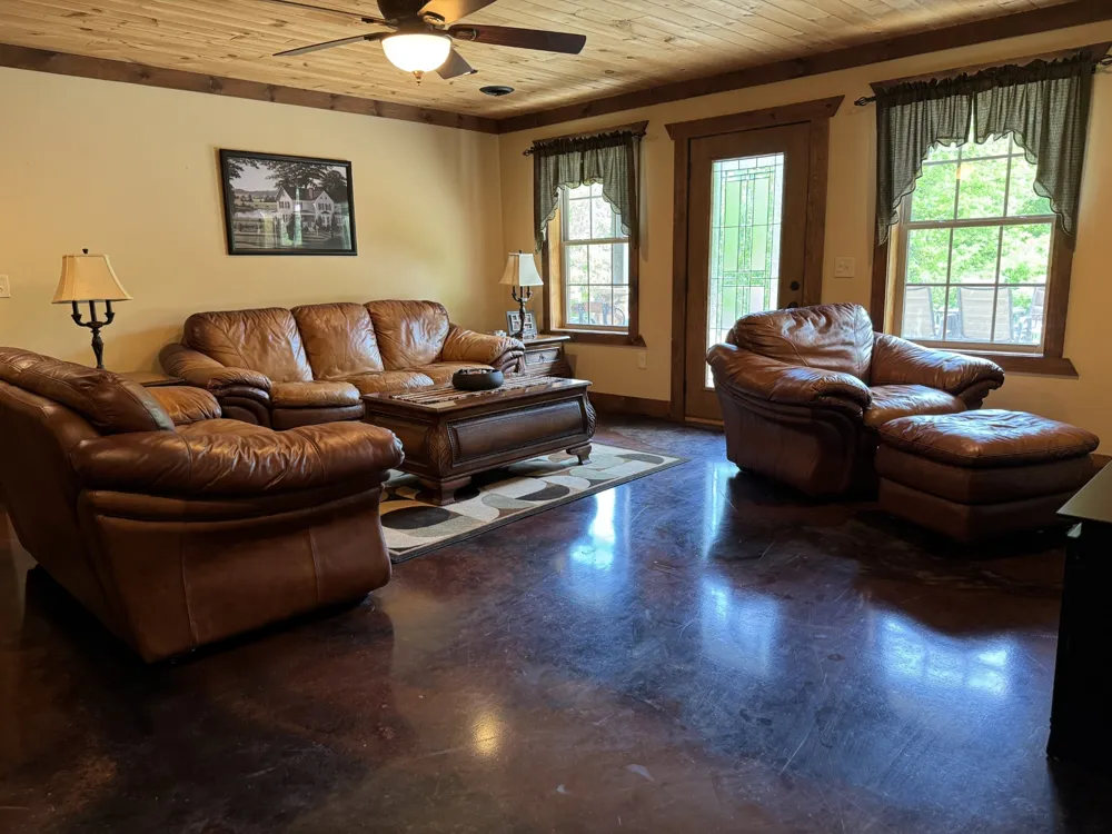 375 Autumn Ridge Ln Lafayette, TN 37083