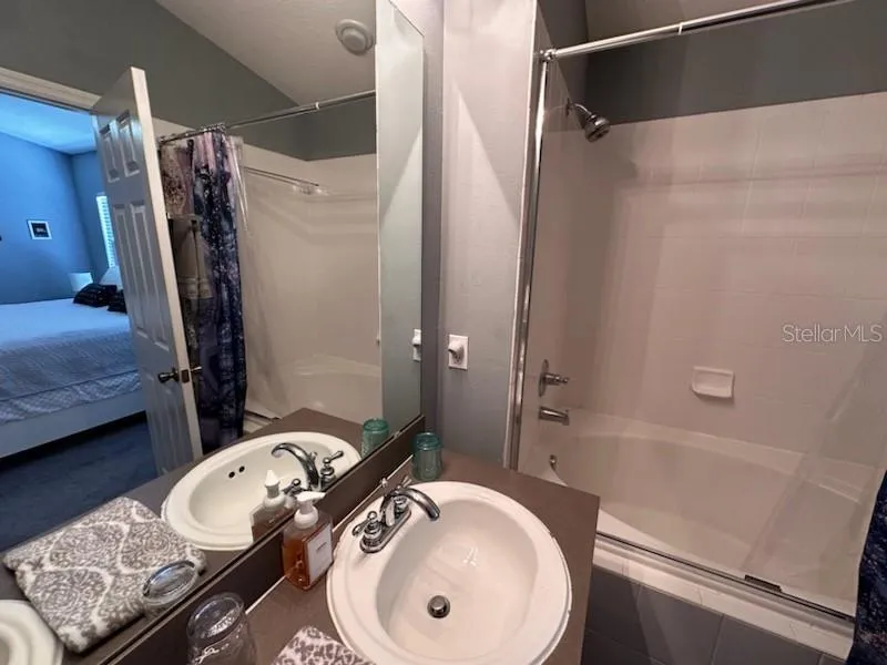 8524 DANFORTH DRIVE Windermere, FL 34786
