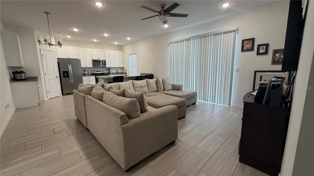408 CIERRA OAKS CIRCLE Lady Lake, FL 32159