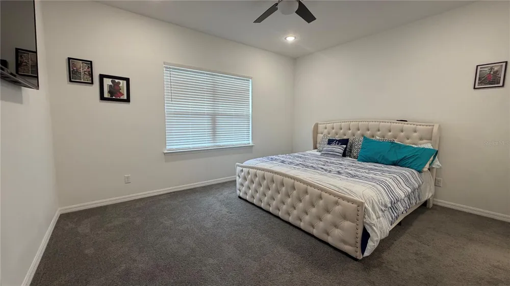408 CIERRA OAKS CIRCLE Lady Lake, FL 32159