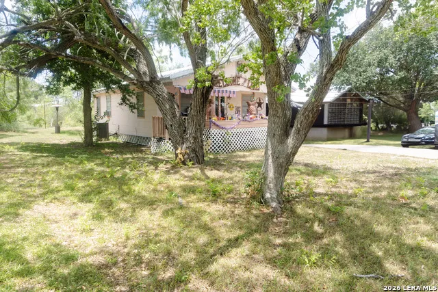 115 Lake Terrace Lake City, TX 78368