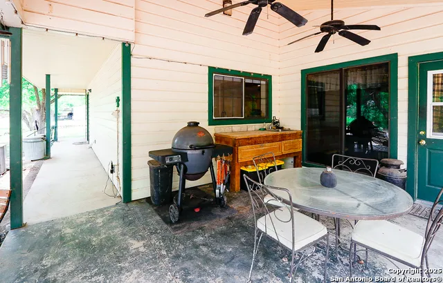 39 Oak Brackettville, TX 78832