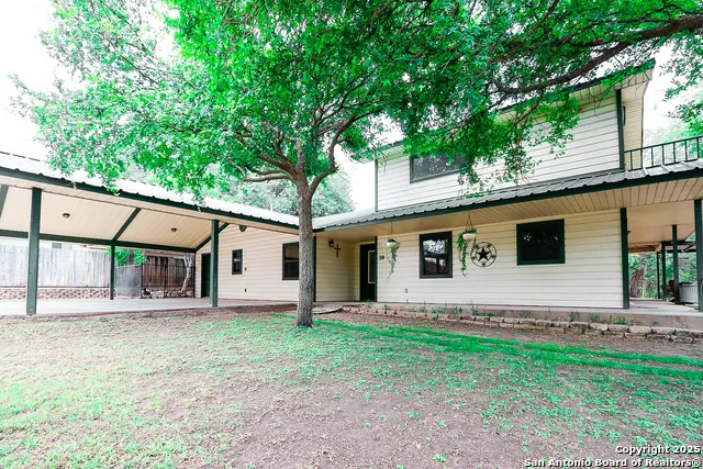 39 Oak Brackettville, TX 78832