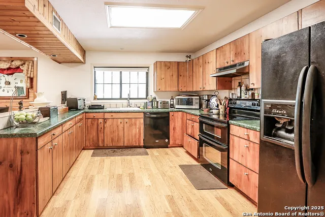39 Oak Brackettville, TX 78832