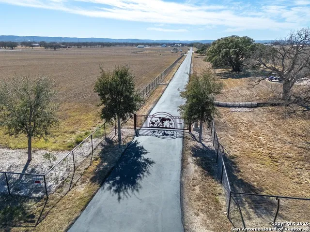 2021 Fm 3240 Bandera, TX 78003