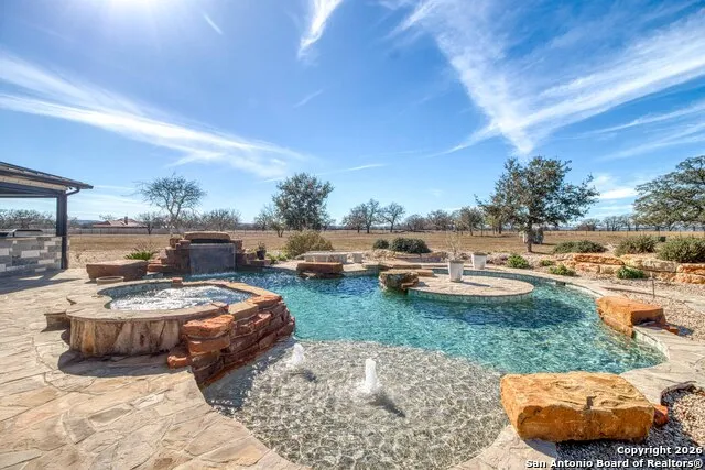2021 Fm 3240 Bandera, TX 78003