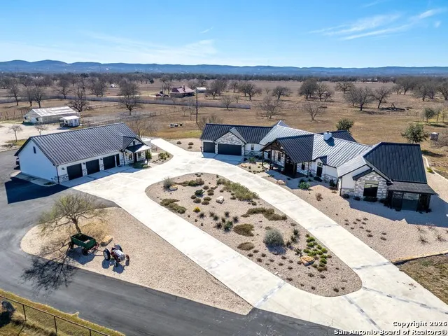 2021 Fm 3240 Bandera, TX 78003