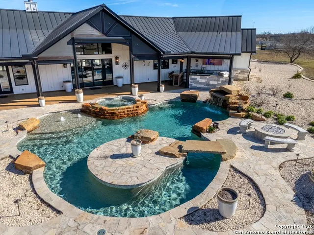 2021 Fm 3240 Bandera, TX 78003