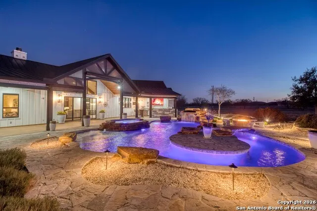 2021 Fm 3240 Bandera, TX 78003