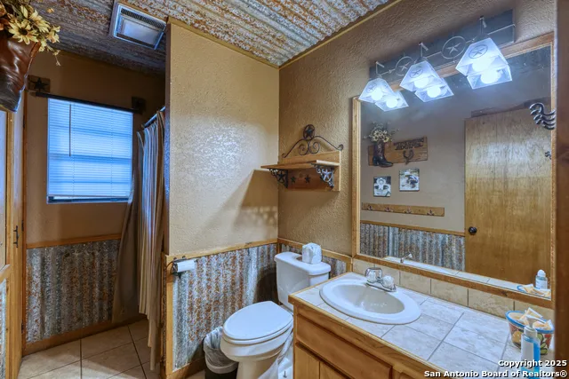 186 Cat Claw Mtn Concan, TX 78838