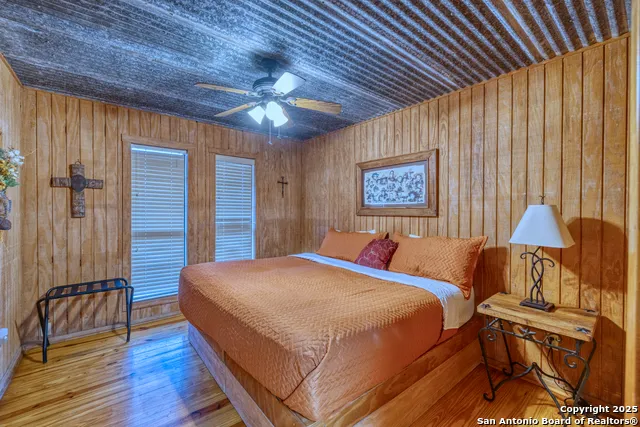 186 Cat Claw Mtn Concan, TX 78838