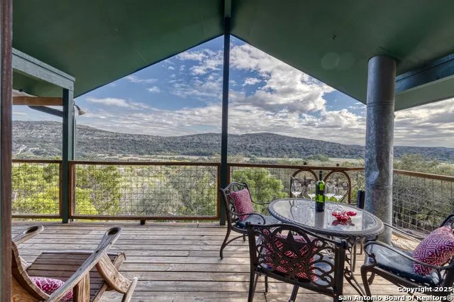 186 Cat Claw Mtn Concan, TX 78838