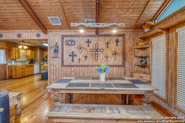 186 Cat Claw Mtn Concan, TX 78838
