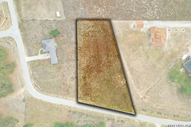 215 Mustang Ridge Natalia, TX 78059