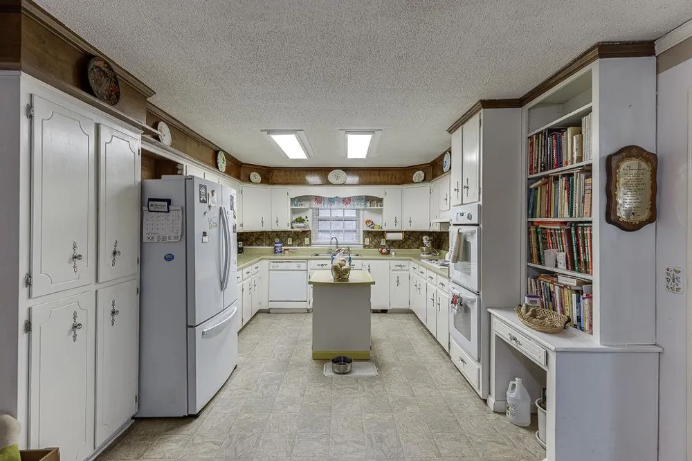 329 RIVERBEND DRIVE DRIVE Royston, GA 30662
