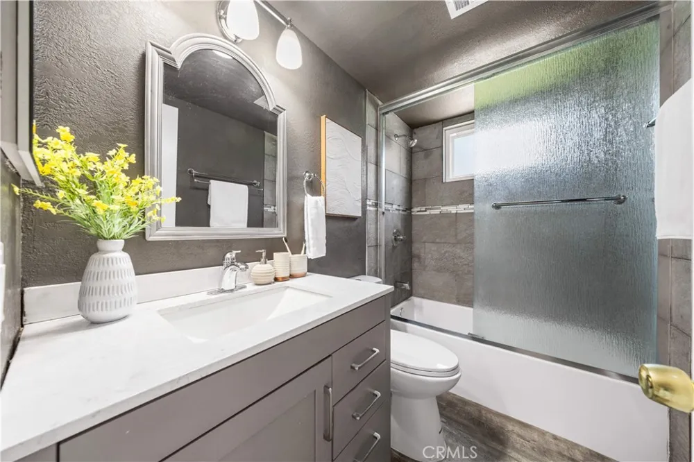 528 Essex Glendora, CA 91740