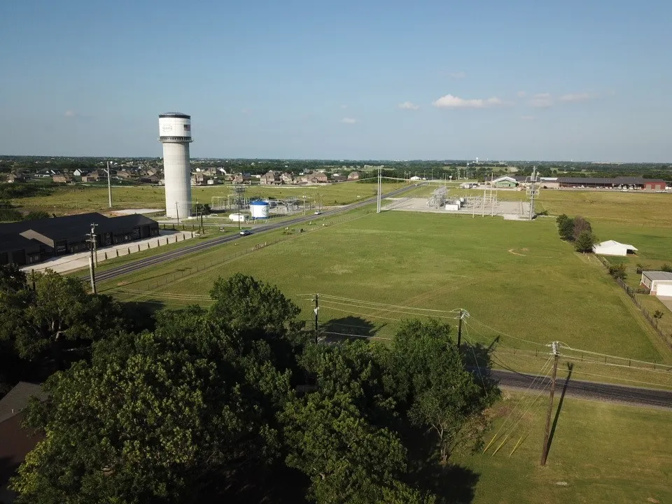 Fm 121 Van Alstyne, TX 75495